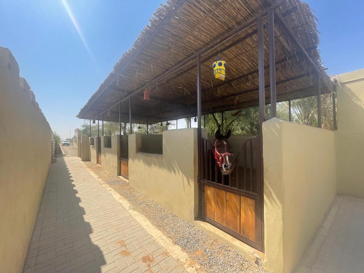 Al Bait Resort With Private Swimming Pools -Hrs Stables Al Hamraniyah Bagian luar foto